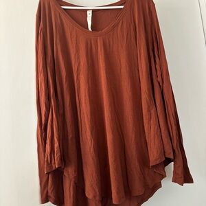 Lululemon Love Tee Long Sleeve Swing/ Flow Fit